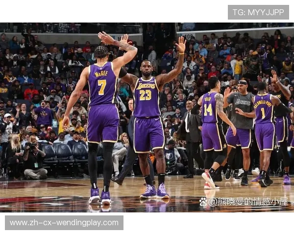 湖人队比赛回放，经典对决精彩重温